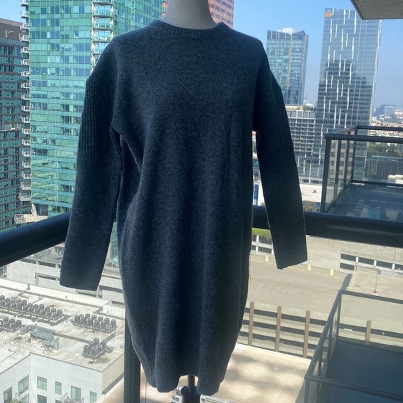 Acne Studios Oversized Gray Lambswool Sweater Dress - Size Small - Picture 5 of 17